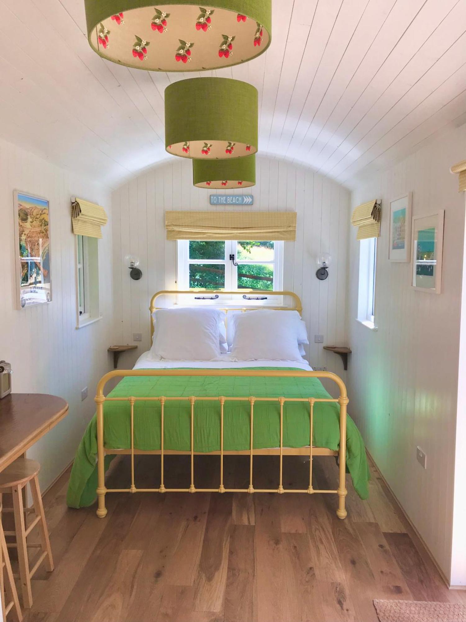 Shepherd'S Hut At Rosewood House Liskeard Exterior photo